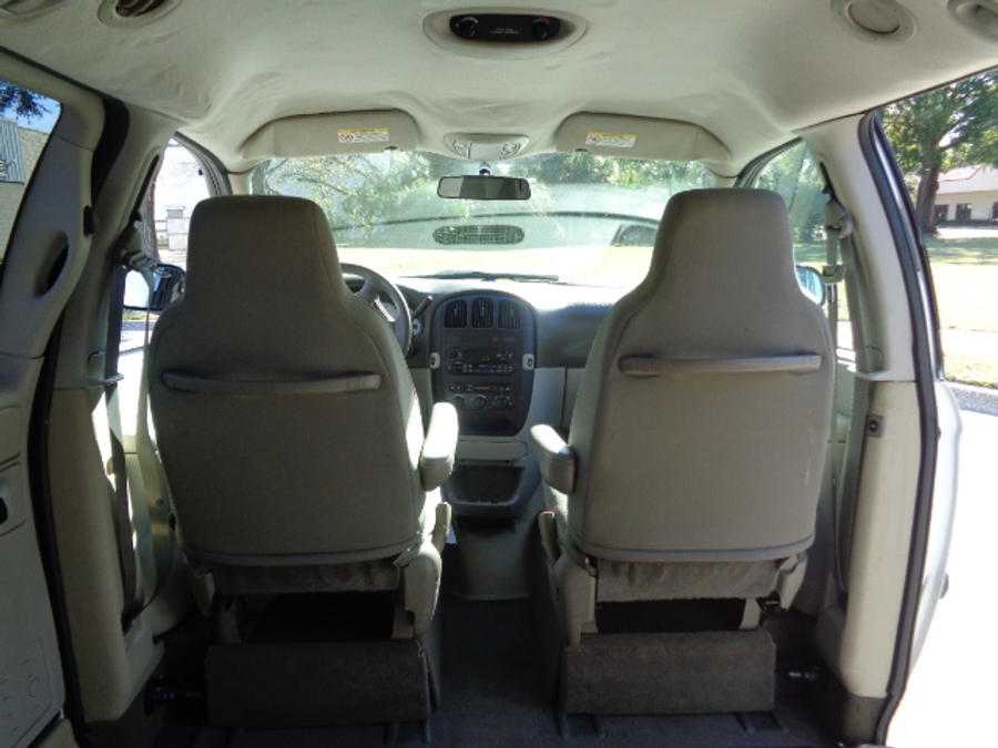 Used 2005 Dodge Grand Caravan SE - BraunAbility Side Entry Entry Fold Out Automatic Ramp