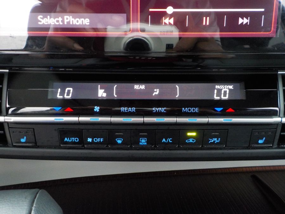 2024 TOYOTA SIENNA - Image 13