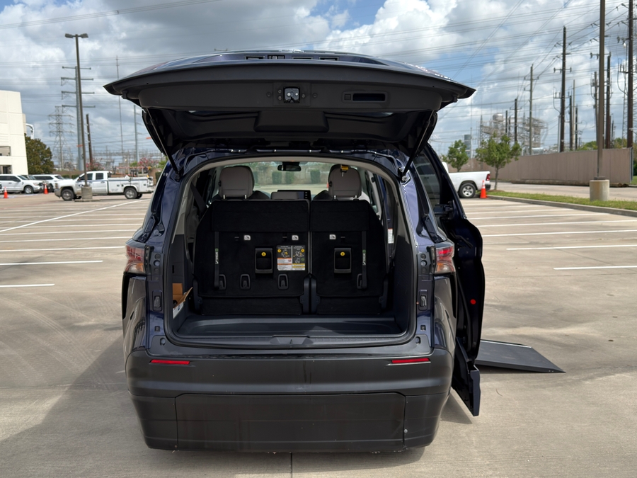 Used 2023 Toyota Sienna Hybrid LE - VMI Side Entry In Floor Automatic Ramp