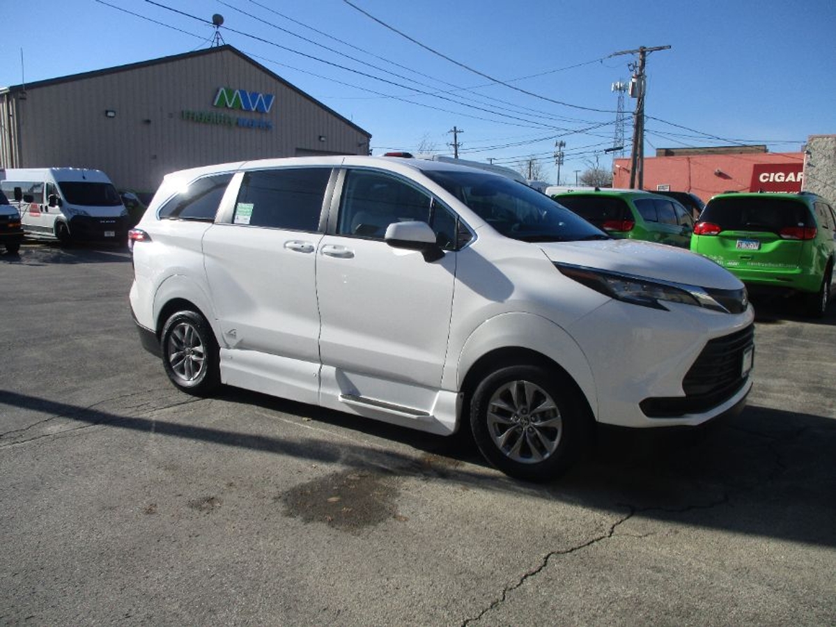 2022 TOYOTA SIENNA - Image 7