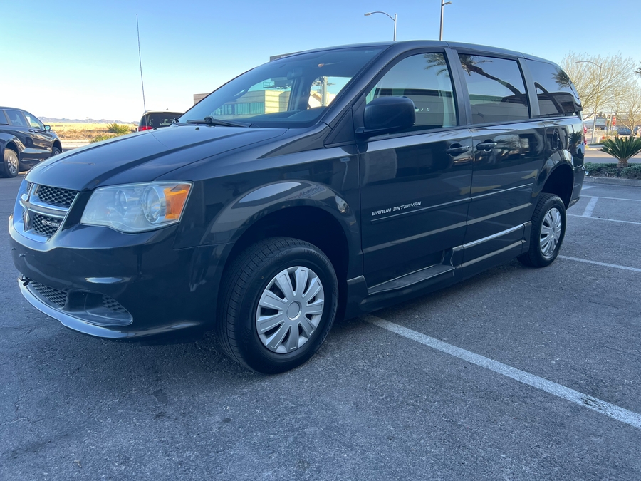 Used 2011 Dodge Grand Caravan Express -  Side Entry Entry Fold Out Manual Ramp