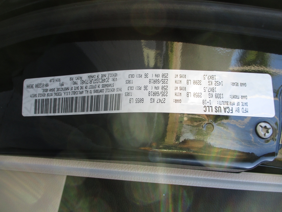 Used 2018 Chrysler Pacifica Touring L Plus - VMI Side Entry Entry In Floor Automatic Ramp