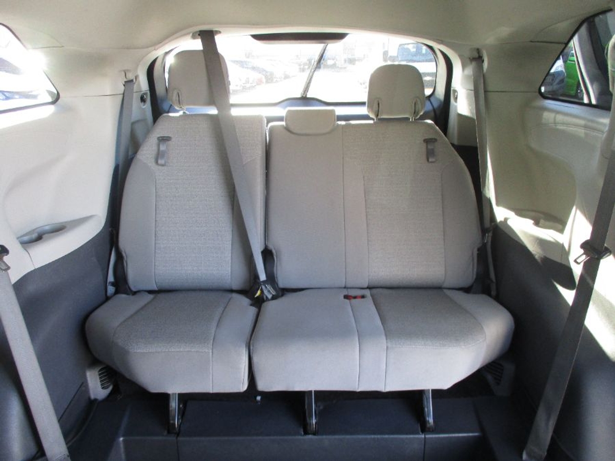 2022 TOYOTA SIENNA - Image 9