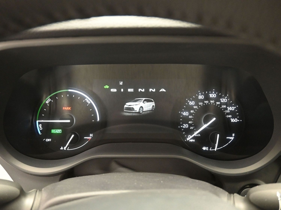 New 2025 Toyota Sienna Hybrid XLE Base - BraunAbility Side Entry Entry Fold Out Automatic Ramp