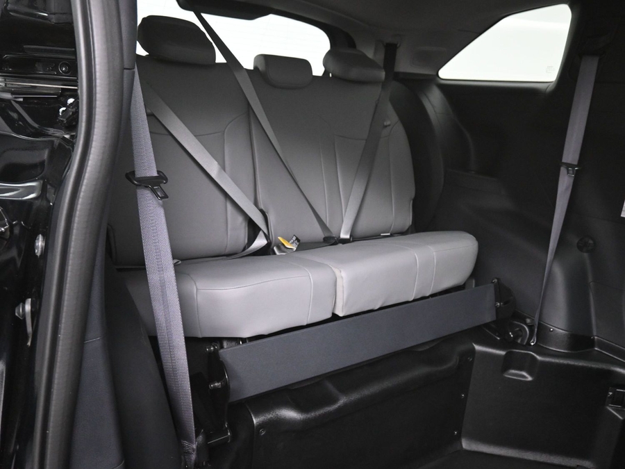 Black Toyota Sienna image number 9
