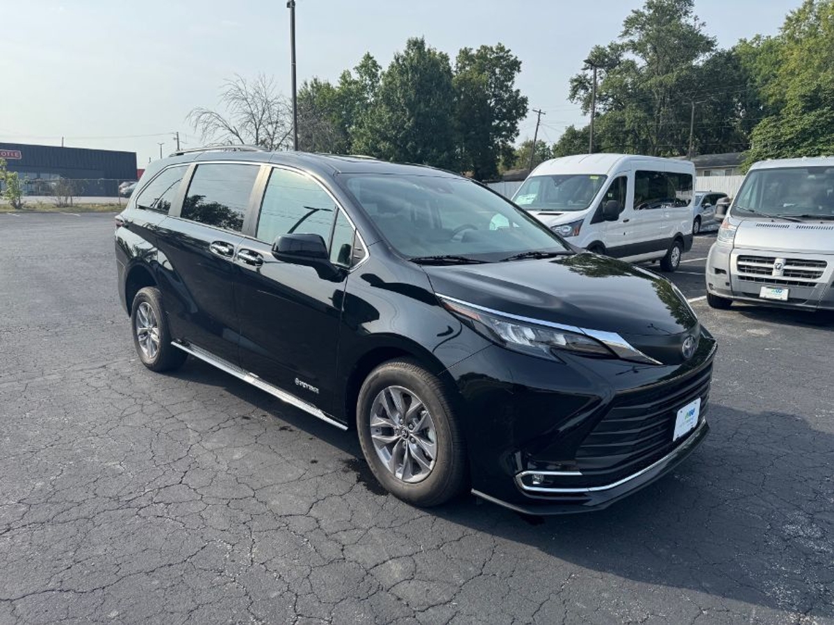 2024 TOYOTA SIENNA - Image 19