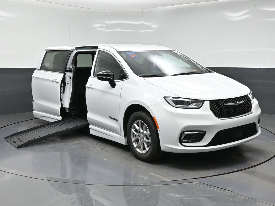 White Chrysler Pacifica with Side Entry Automatic Fold Out ramp