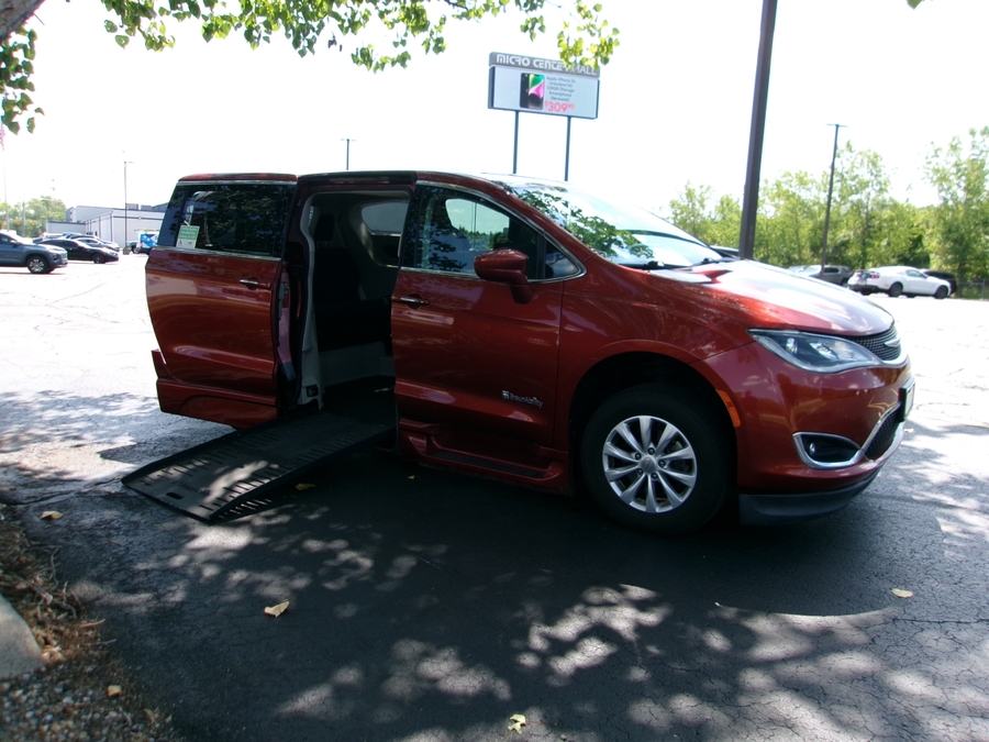 2018 Chrysler Pacifica Touring Plus - Photo 15