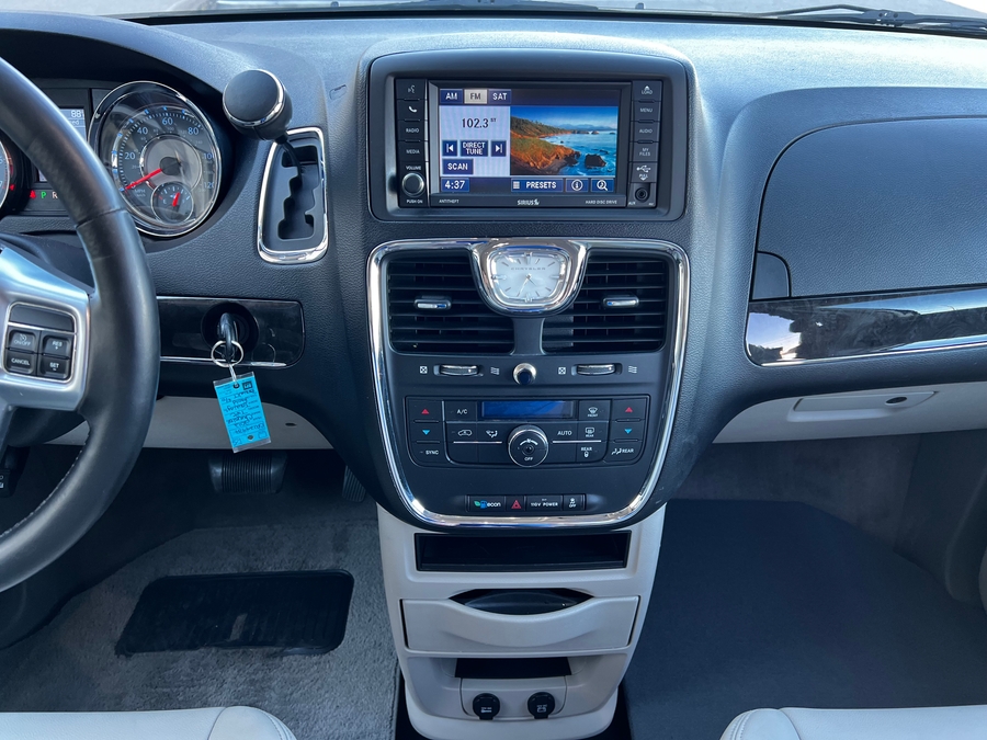 Used 2012 Chrysler Town and Country Touring-L - El Dorado  Entry  Ramp