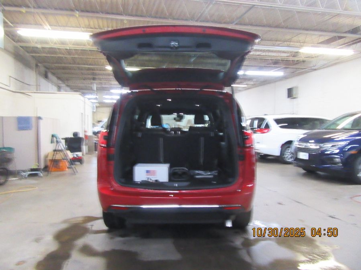 2025 CHRYSLER PACIFICA - Image 5