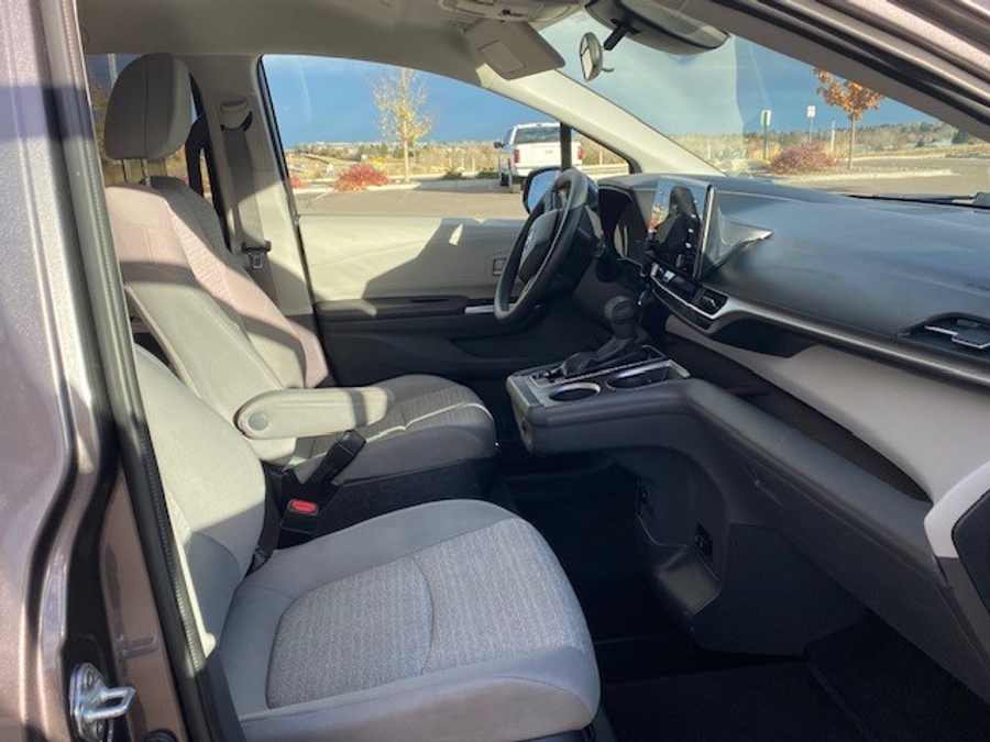 Used 2022 Toyota Sienna Hybrid LE - VMI Side Entry Entry In Floor Automatic Ramp