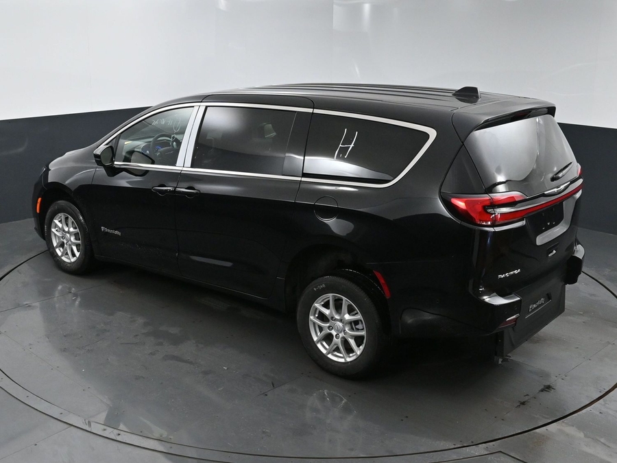 New 2025 Chrysler Pacifica Select Safety - BraunAbility Rear Entry Entry Fold Out Manual Ramp
