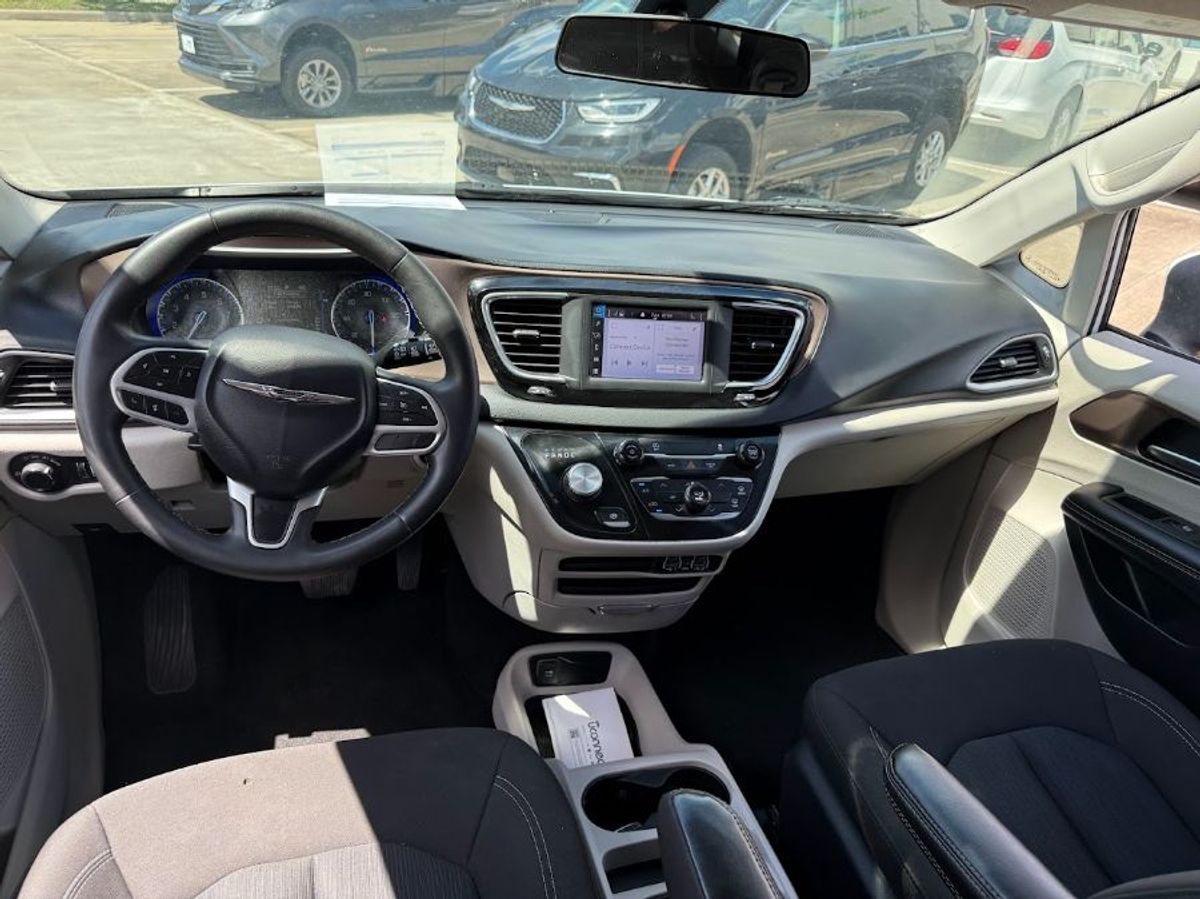 2022 CHRYSLER VOYAGER - Image 17