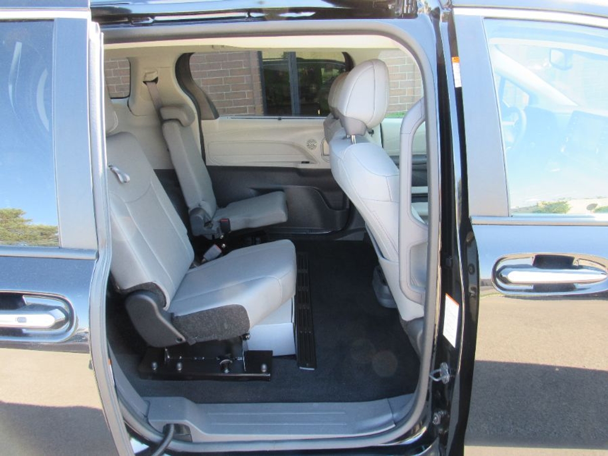 2024 TOYOTA SIENNA - Image 14