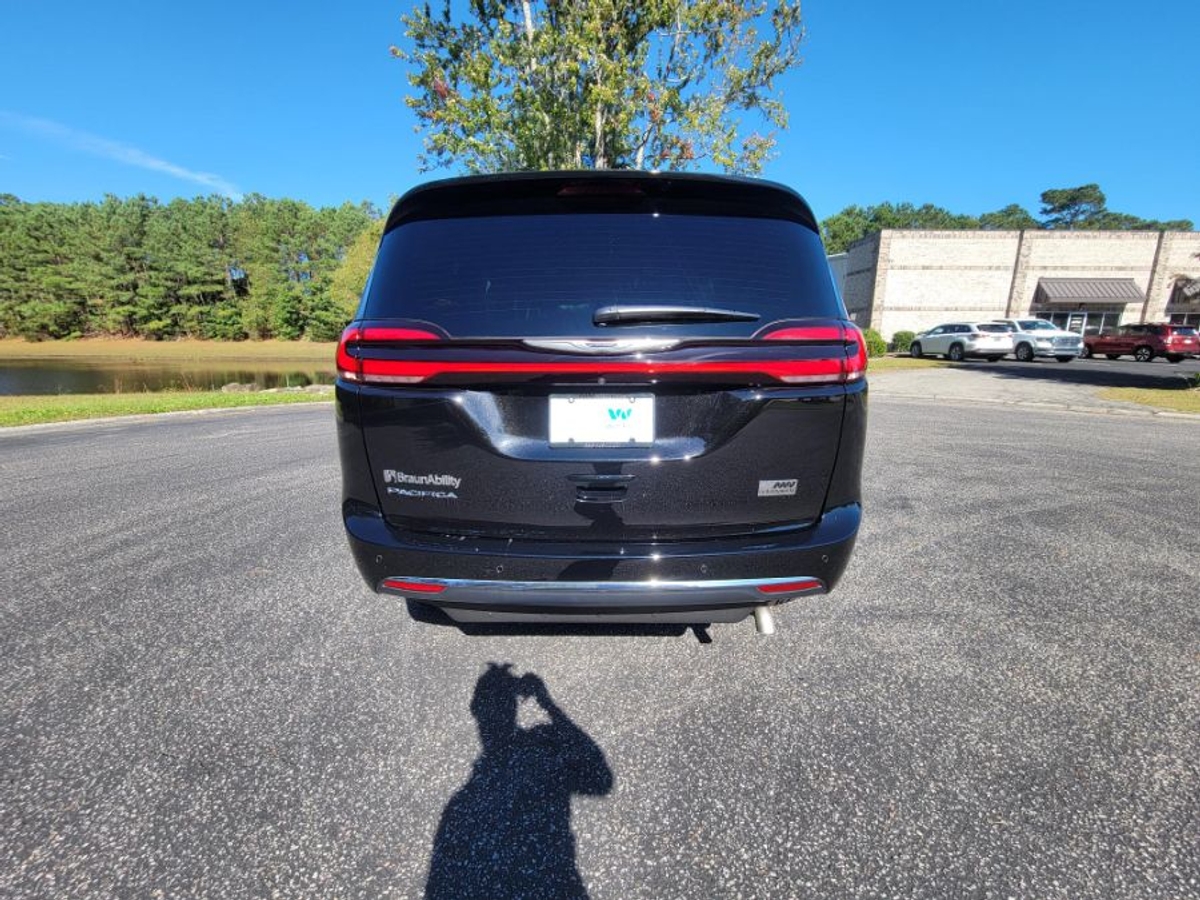 2025 CHRYSLER PACIFICA - Image 5