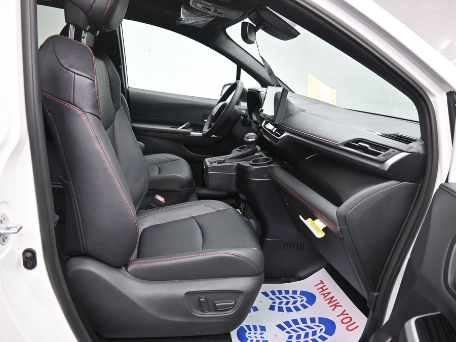 New 2026 Toyota Sienna Hybrid XSE Sport - BraunAbility Side Entry In Floor Automatic Ramp