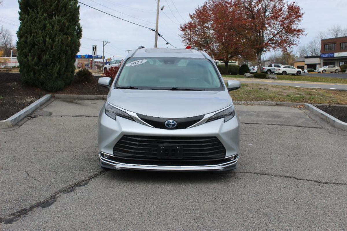 2024 TOYOTA SIENNA - Image 25