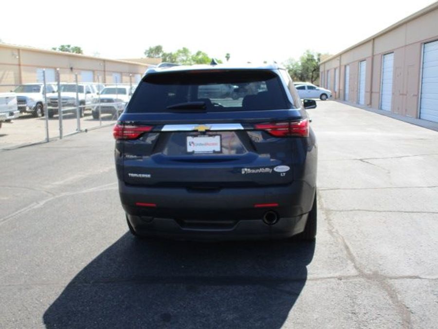 Used 2022 Chevrolet Traverse 1LT - BraunAbility Side Entry Entry In Floor Automatic Ramp