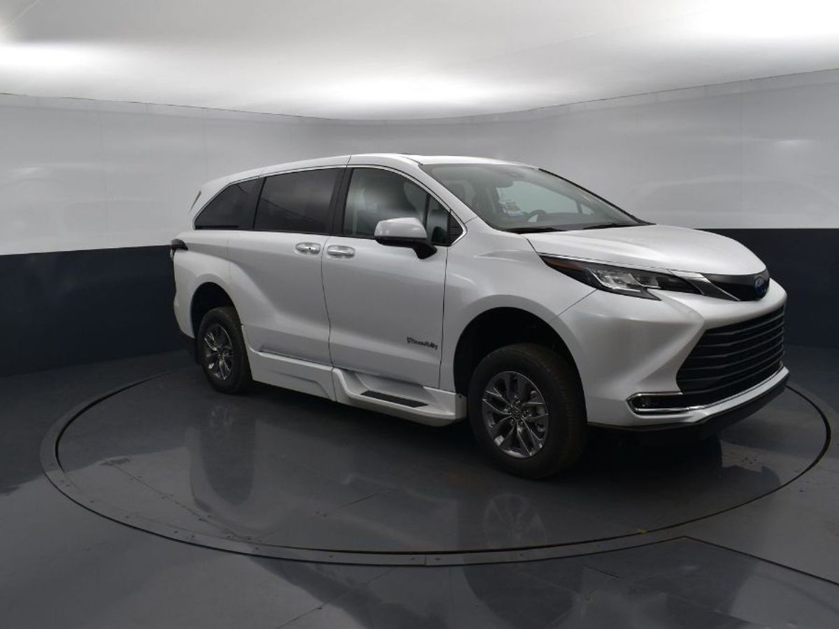 2023 TOYOTA SIENNA - Image 16