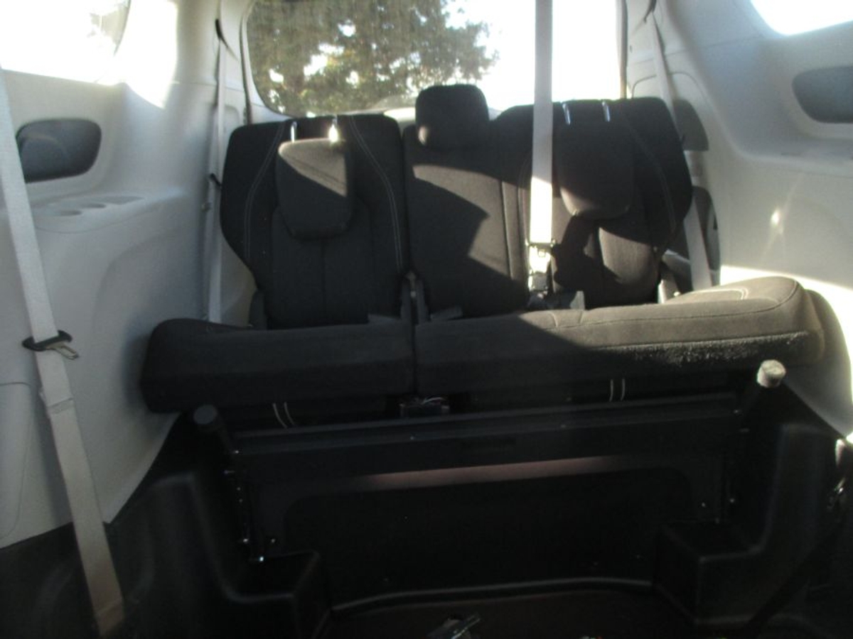 2023 CHRYSLER VOYAGER - Image 18