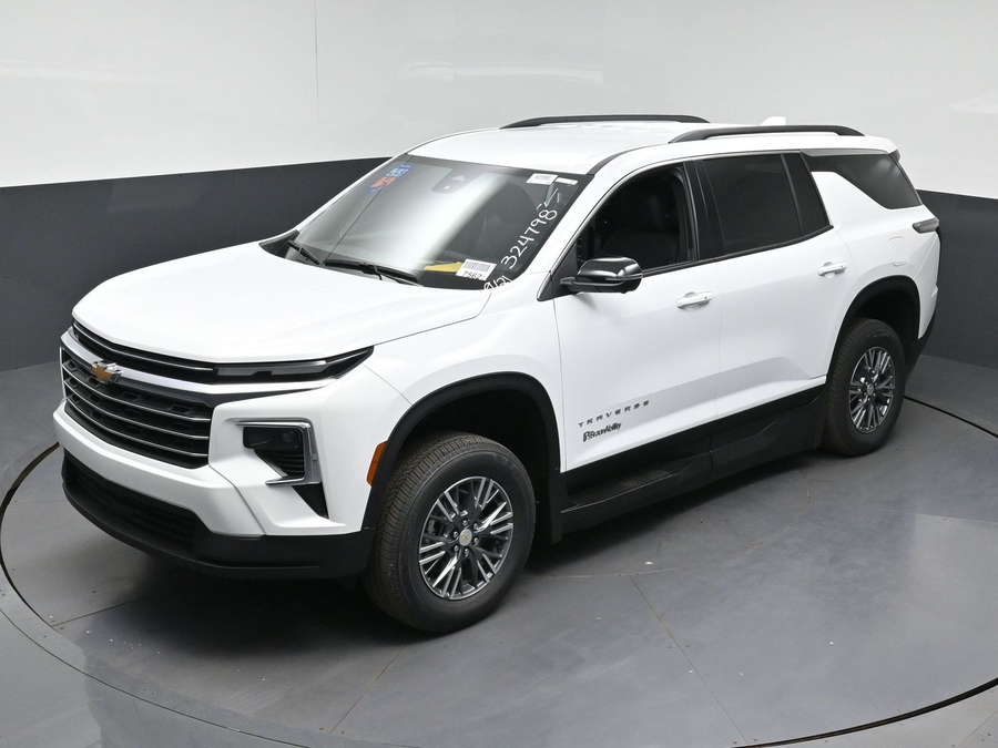 New 2026 Chevrolet Traverse 1LT - BraunAbility Side Entry In Floor Automatic Ramp