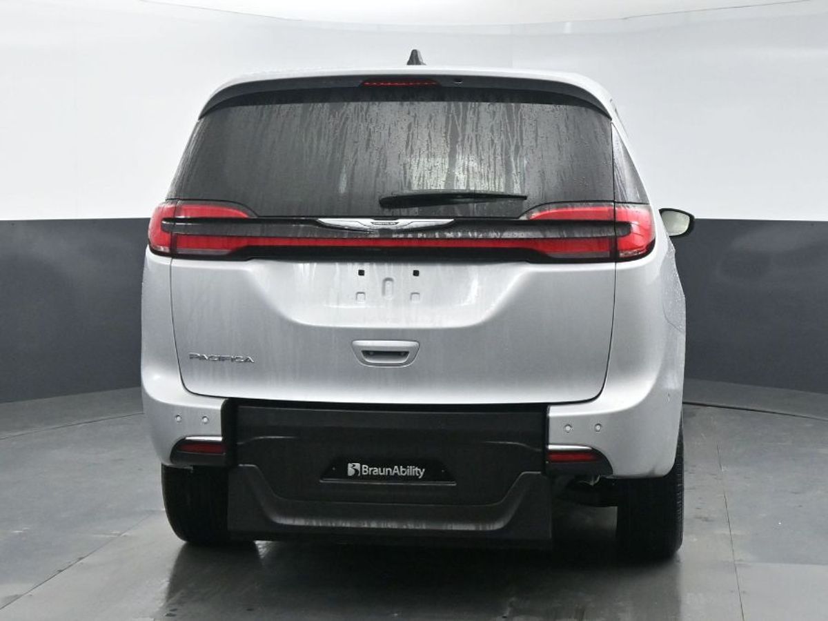 2024 CHRYSLER PACIFICA - Image 20