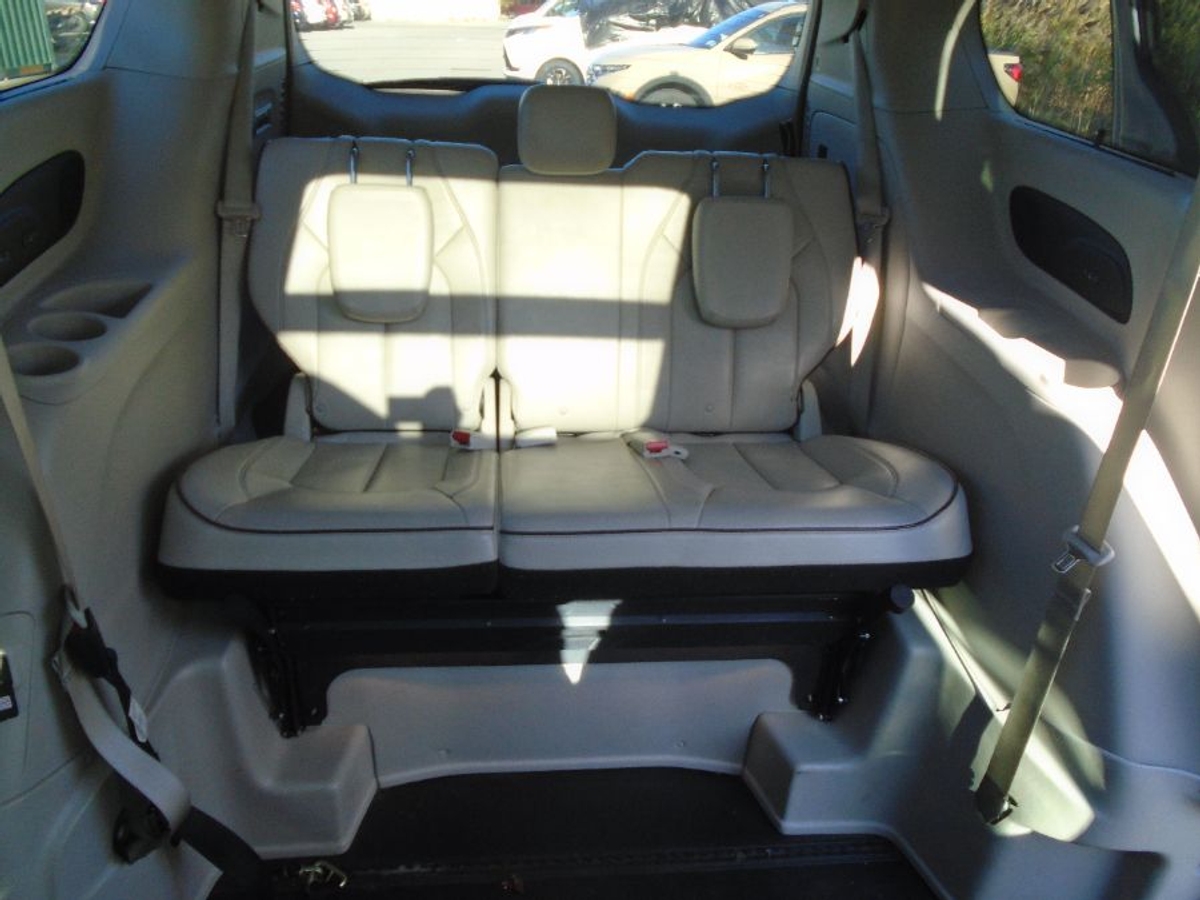 2020 CHRYSLER PACIFICA - Image 8