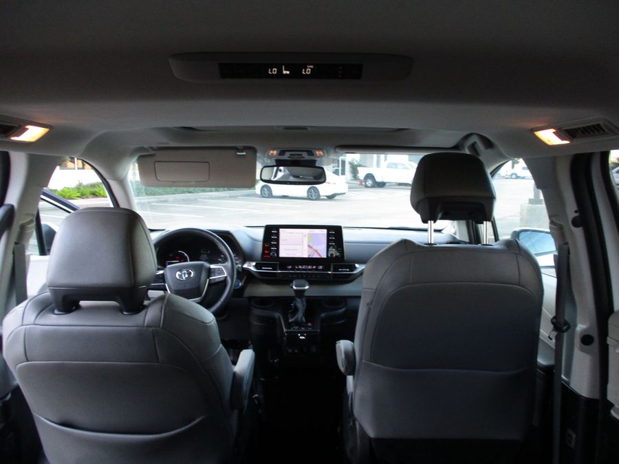 Used 2023 Toyota Sienna Hybrid XLE Base - BraunAbility Side Entry Entry In Floor Automatic Ramp