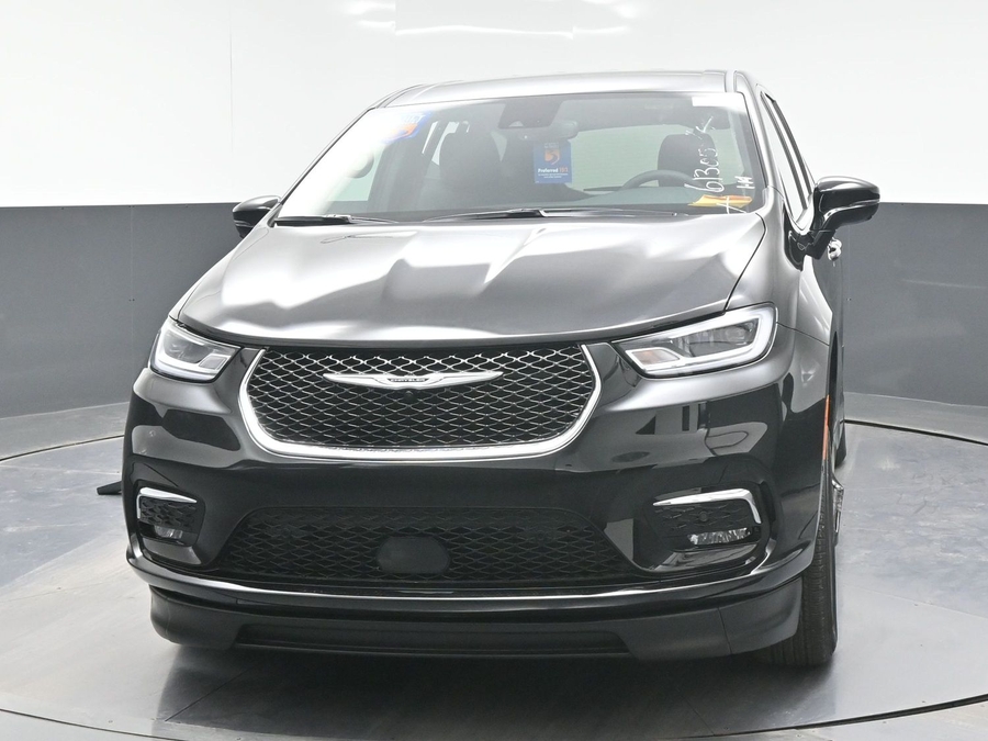 Black Chrysler Pacifica with Side Entry Automatic Fold Out ramp