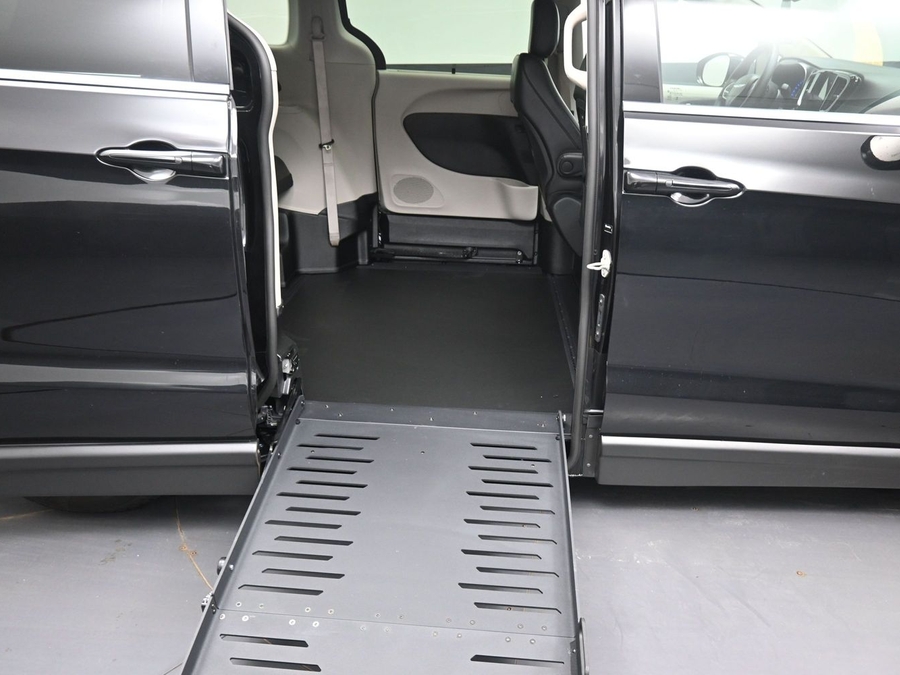 Used 2024 Chrysler Pacifica Touring L - BraunAbility Side Entry Fold Out Manual Ramp