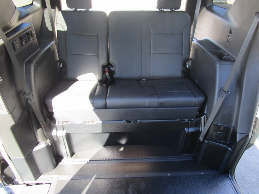 Used 2023 Chevrolet Traverse 2LT RS - BraunAbility Side Entry Entry In Floor Automatic Ramp