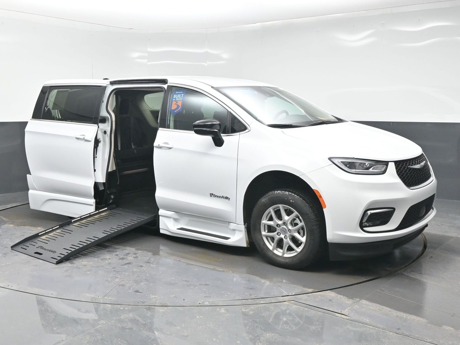 White Chrysler Pacifica with Side Entry Automatic Fold Out ramp