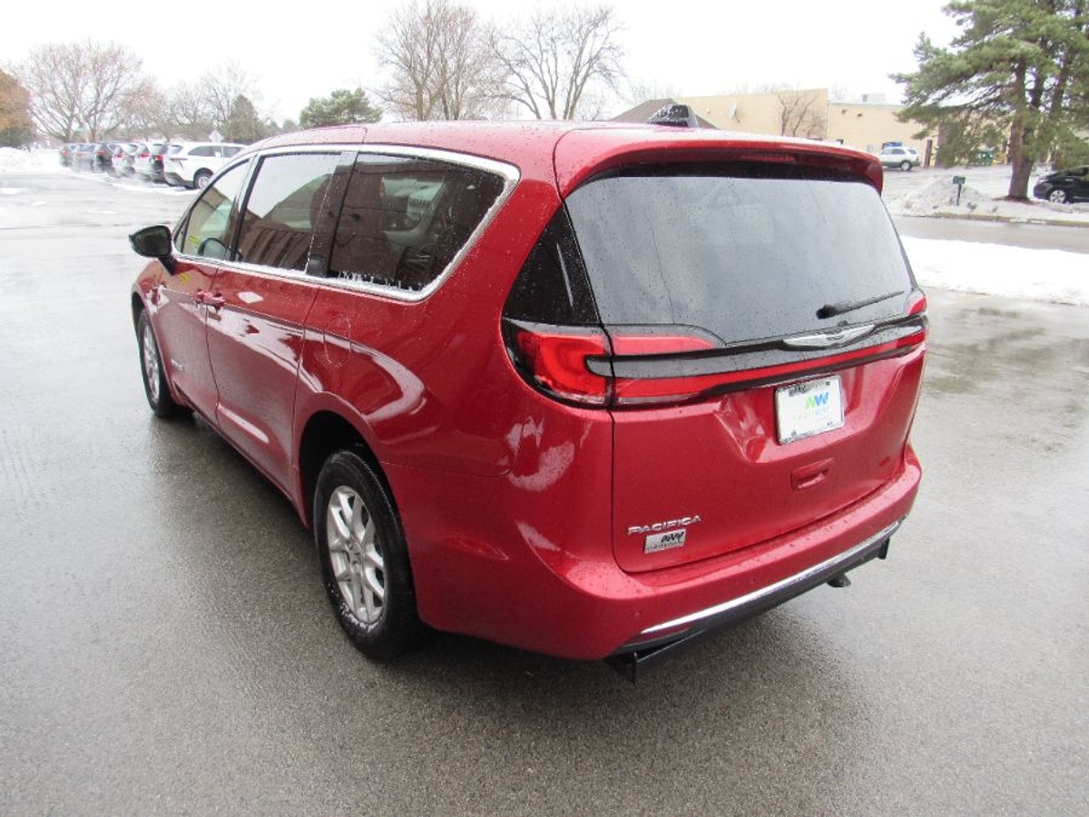 2024 CHRYSLER PACIFICA - Image 14