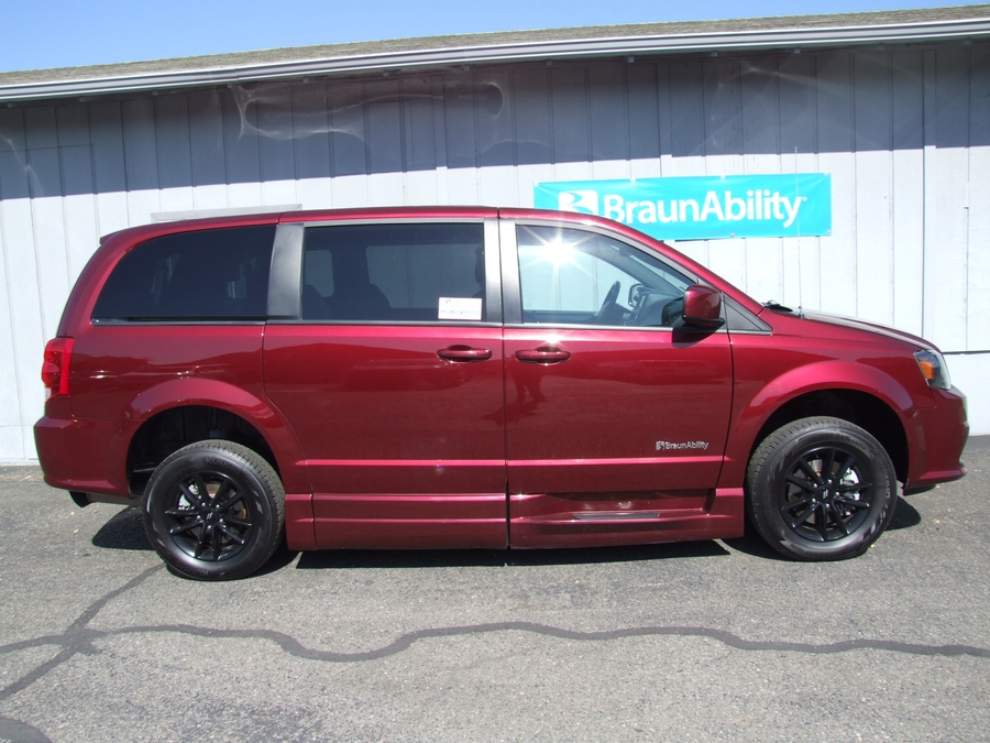 Used 2019 Dodge Grand Caravan GT - BraunAbility Side Entry Fold Out Automatic Ramp