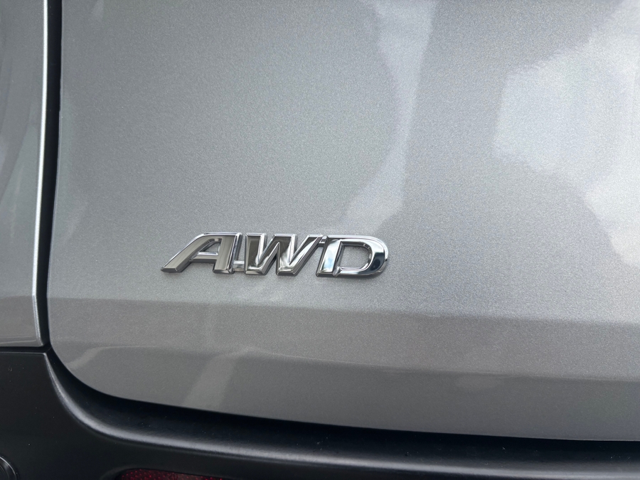 Used 2024 Toyota Sienna Hybrid XLE AWD - VMI Side Entry Entry In Floor Automatic Ramp