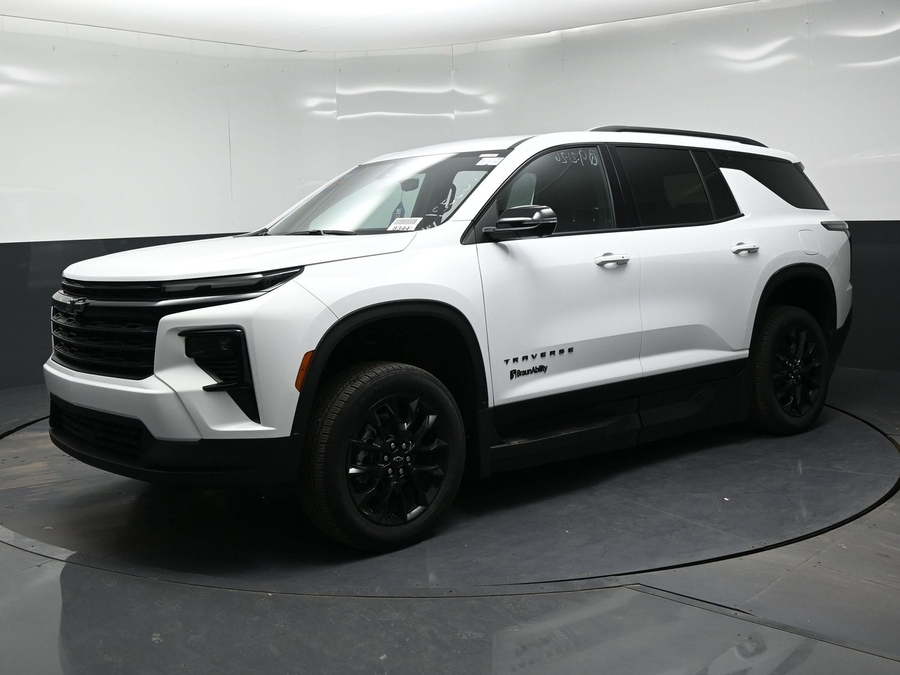 New 2026 Chevrolet Traverse 1LT Midnight - BraunAbility Side Entry In Floor Automatic Ramp