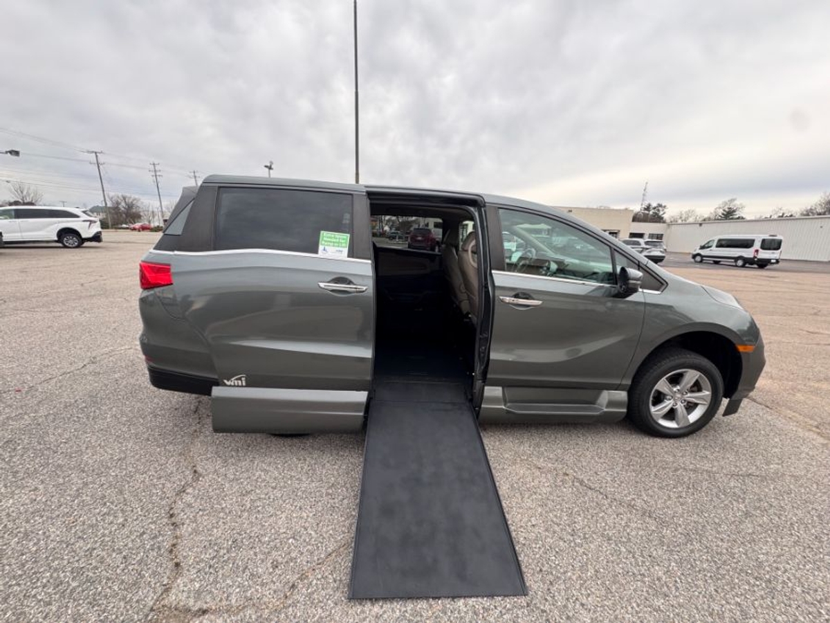  Honda Odyssey image number 6