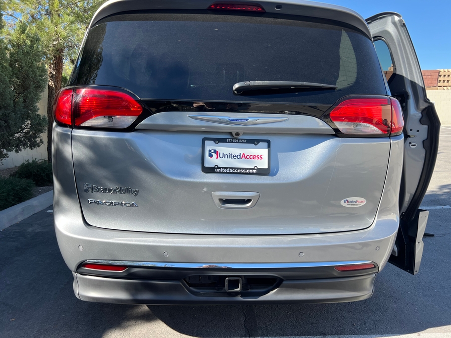 Used 2019 Chrysler Pacifica Touring L - BraunAbility Side Entry Entry In Floor Automatic Ramp