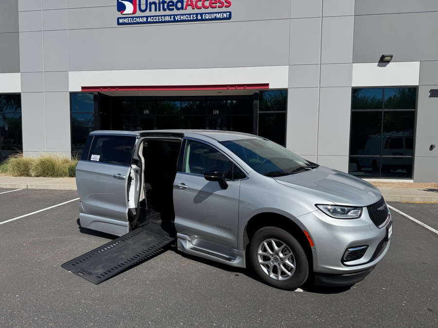 Used 2024 Chrysler Pacifica Touring L - BraunAbility Side Entry Entry In Floor Automatic Ramp