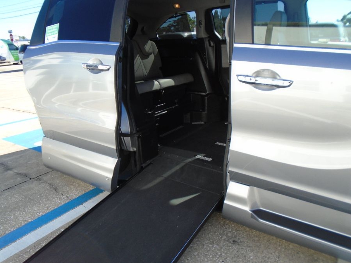 2023 HONDA ODYSSEY - Image 3