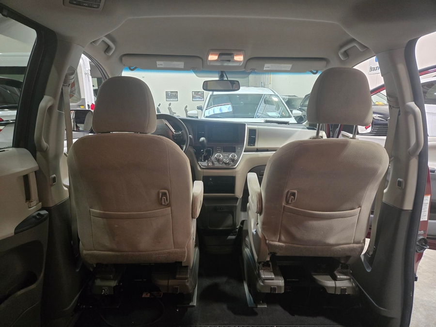 Used 2017 Toyota Sienna LE - BraunAbility Side Entry Fold Out Automatic Ramp