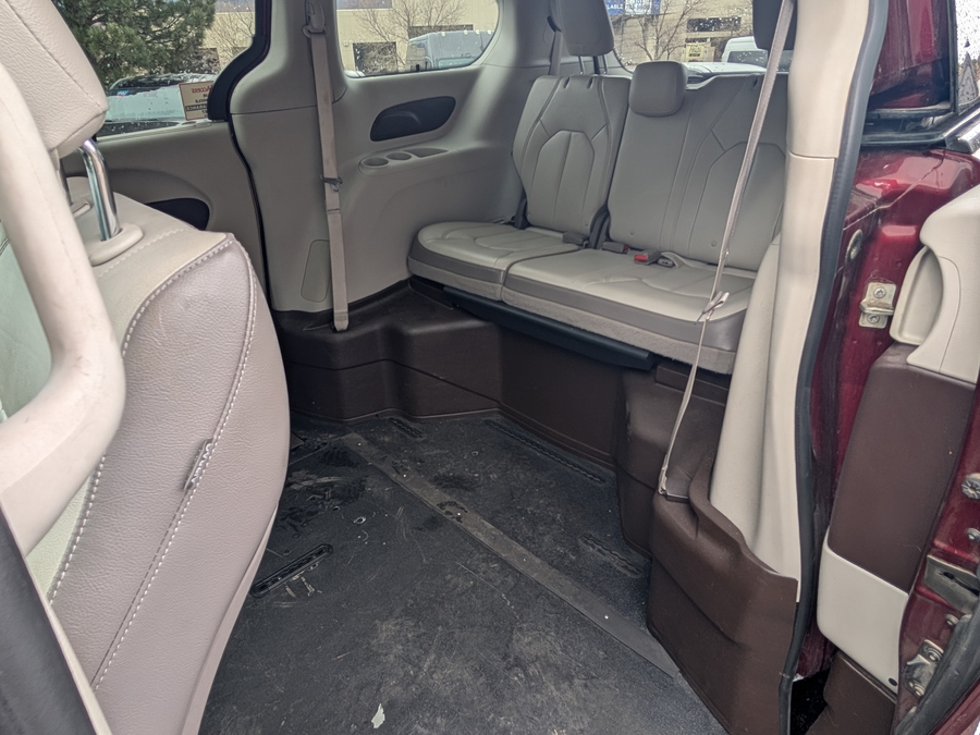 Used 2017 Chrysler Pacifica Touring-L - VMI Side Entry Entry In Floor Automatic Ramp