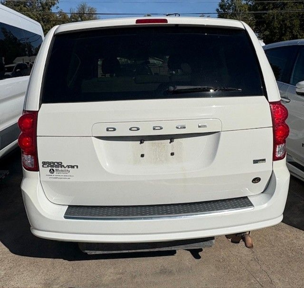  Dodge Grand Caravan image number 16