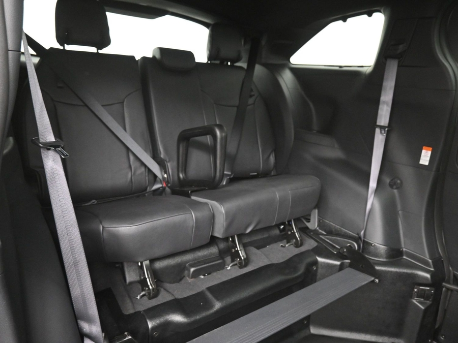 New 2026 Toyota Sienna Hybrid XSE Sport - BraunAbility Side Entry Fold Out Automatic Ramp