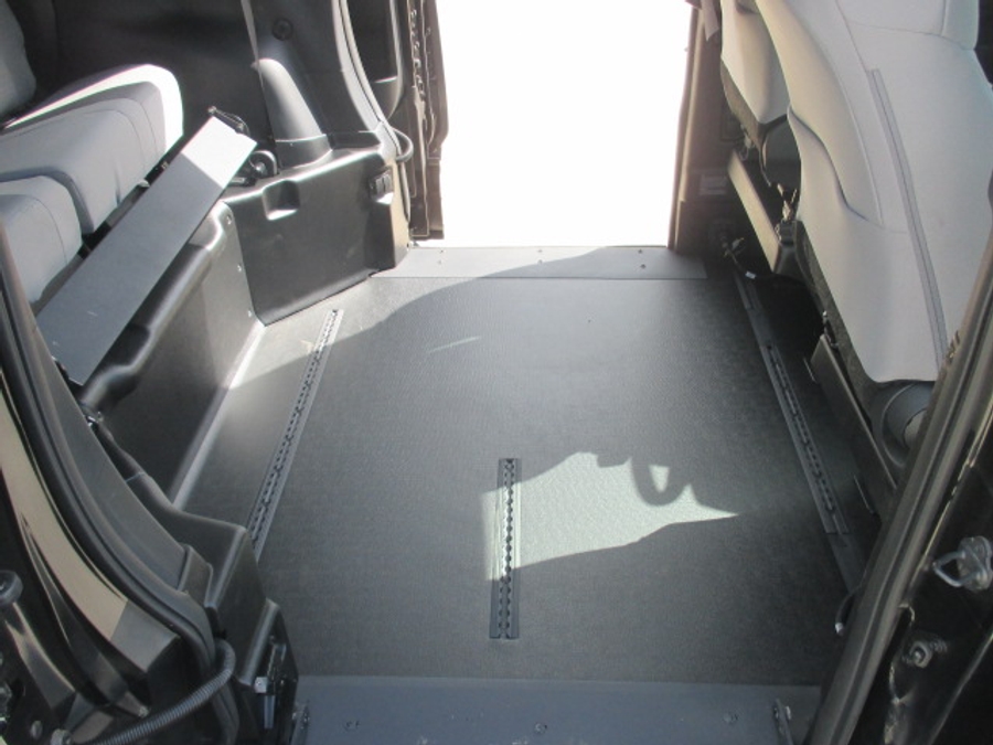 Black Toyota Sienna image number 32