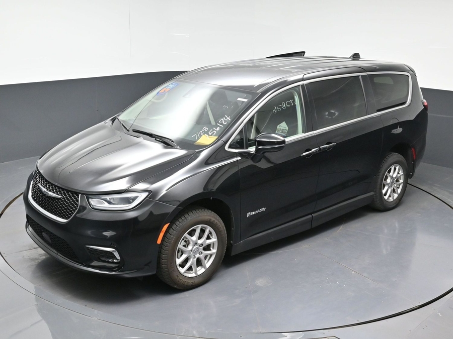Used 2024 Chrysler Pacifica Touring L - BraunAbility Side Entry Fold Out Manual Ramp