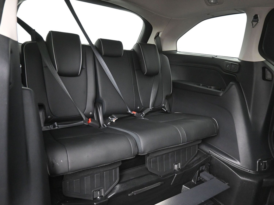 New 2026 Honda Odyssey Touring - BraunAbility Side Entry In Floor Automatic Ramp
