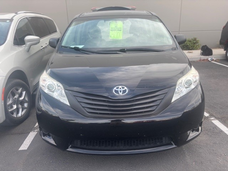 Used 2015 Toyota Sienna L - AMS Rear Entry Entry Fold Out Manual Ramp