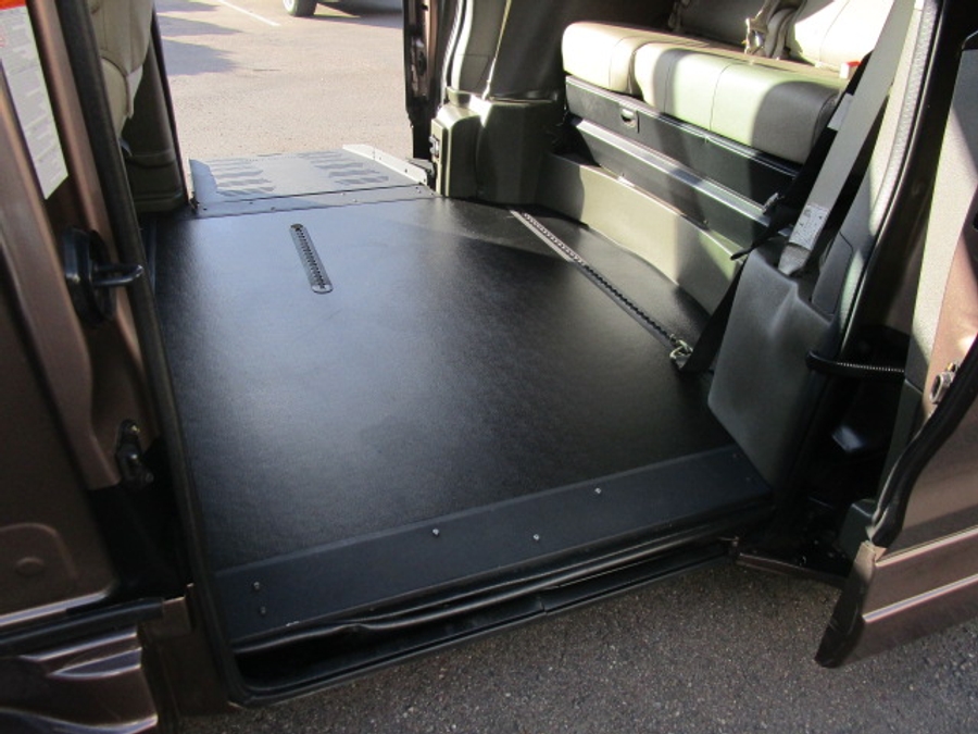 Used 2020 Toyota Sienna XLE Base - BraunAbility Side Entry Entry Fold Out Automatic Ramp