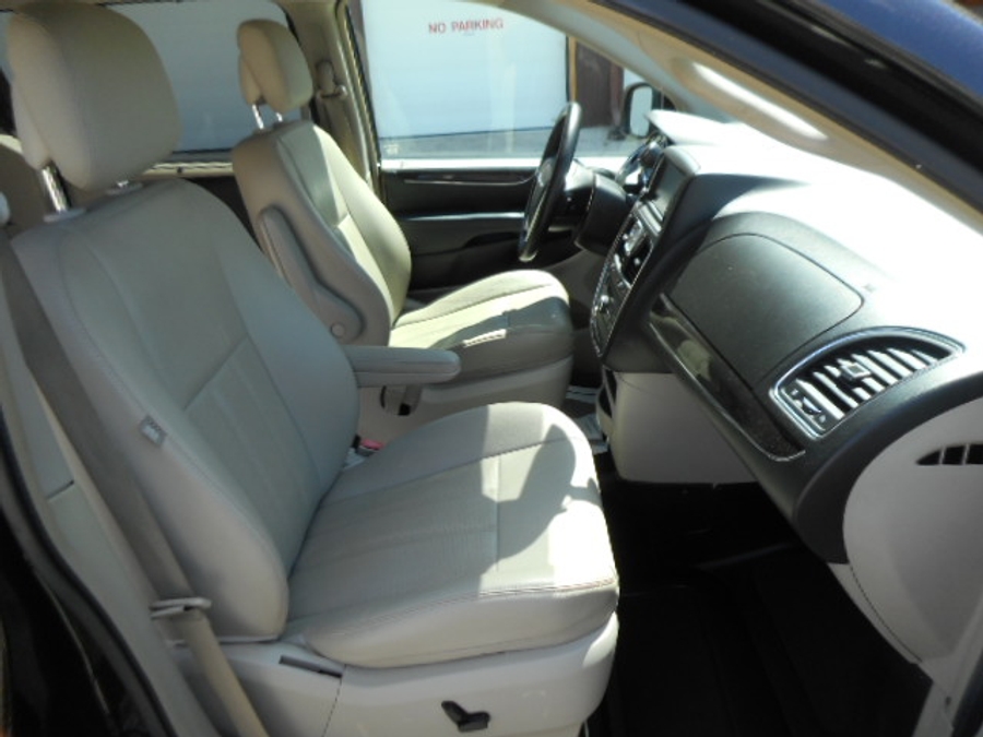 Mocha Java Pearl Chrysler Town and Country image number 20
